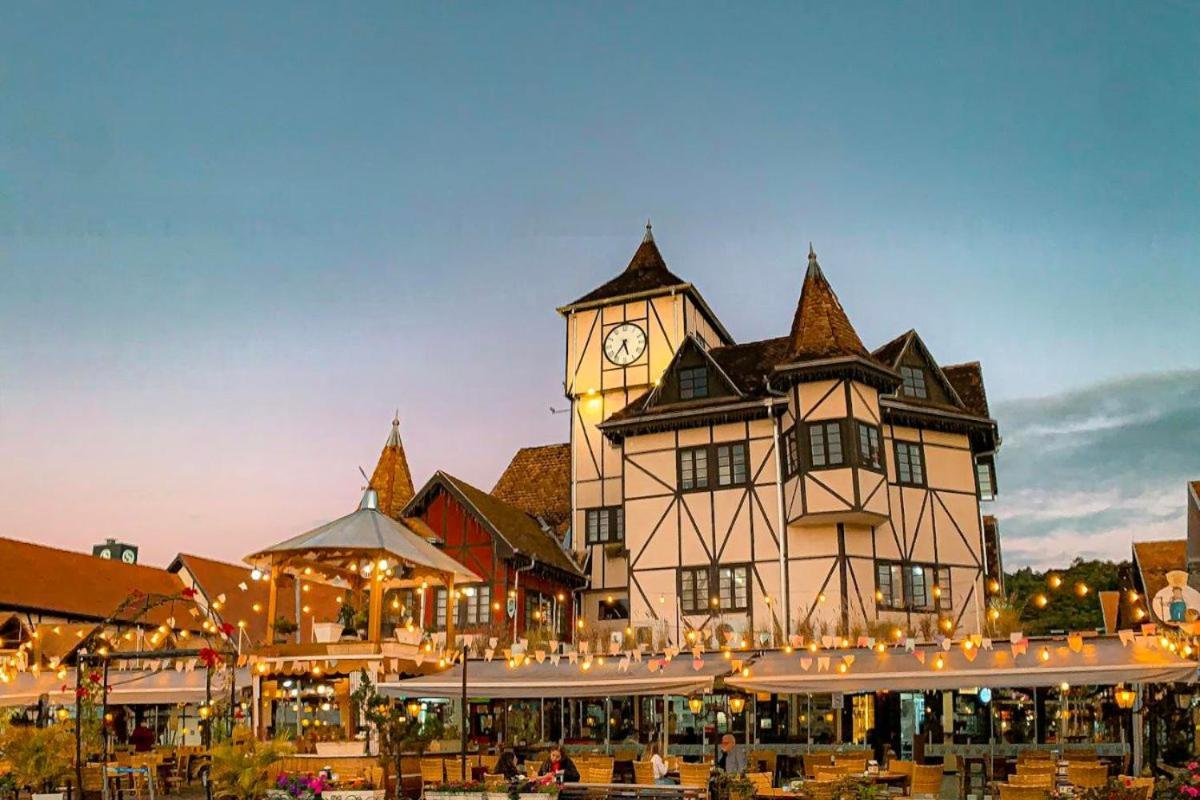 Quartos Proximos A Oktoberfest, Em Блуменау Екстериор снимка
